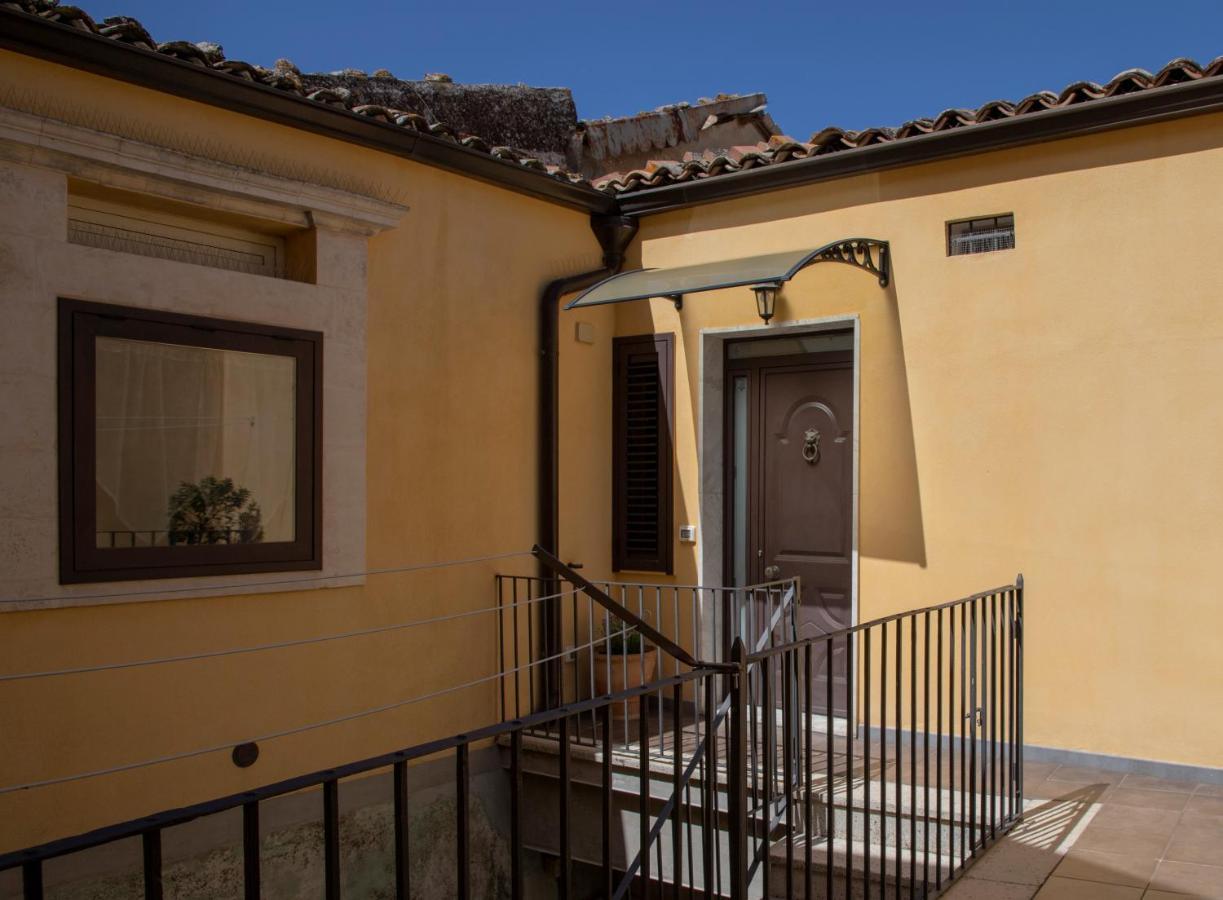 Casa Vacanza Da Dina Modica Luaran gambar